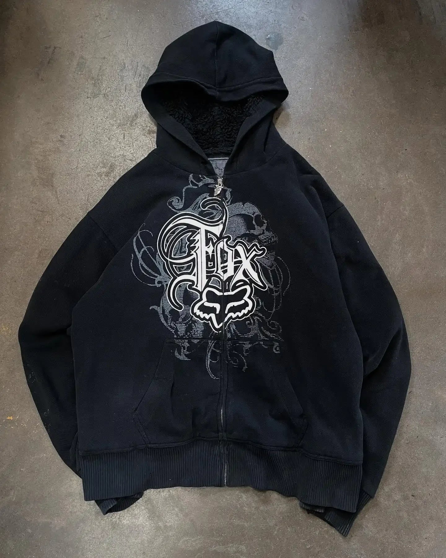Y2K "Dark Streetwear" Oversized Zip-Up Hoodie – Vintage 90s Gothic Skull Print Sweatshirt